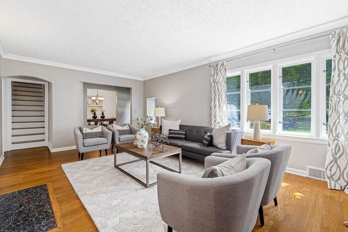 6226 N Delaware St - Photo 4 of 33