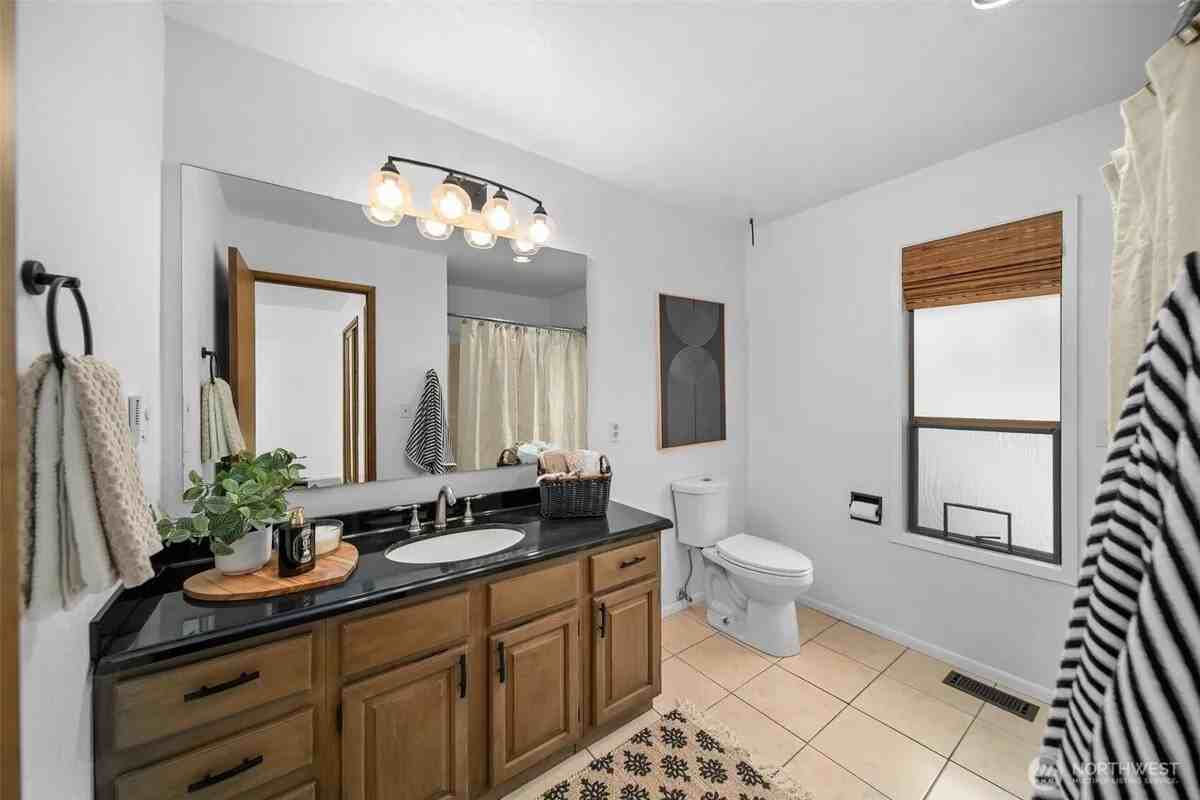 2016 Valley View Blvd #NA - Photo 4 of 15
