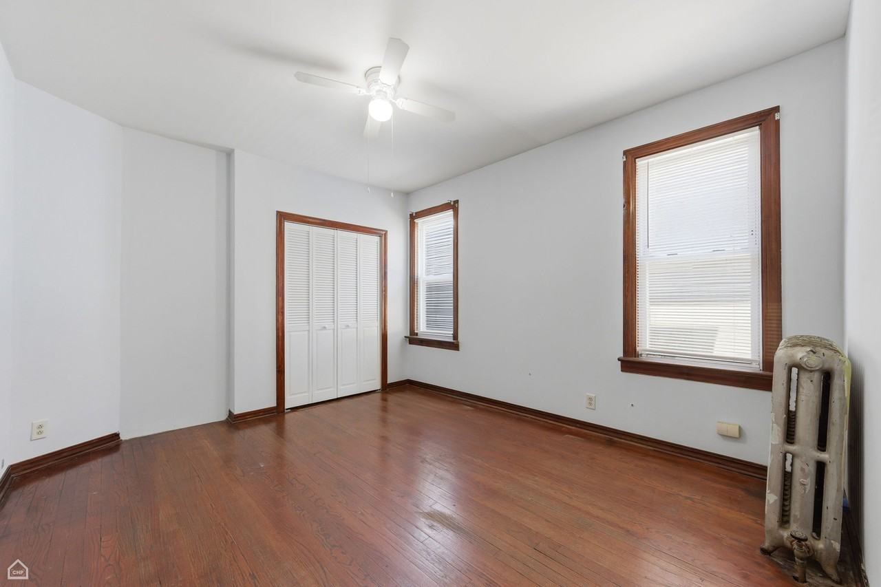 6527 S Troy St #NA - Photo 6 of 28