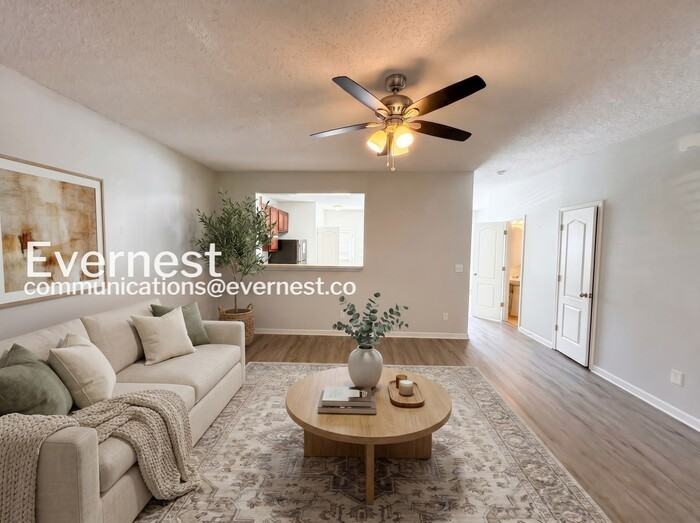 8640 Thomas Ln - Photo 4 of 23