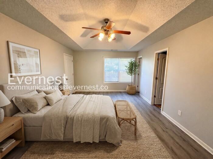 8640 Thomas Ln - Photo 5 of 23