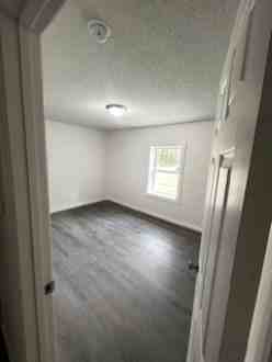 210 W Fox St #NA - Photo 2 of 15