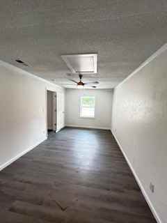 210 W Fox St #NA - Photo 4 of 15