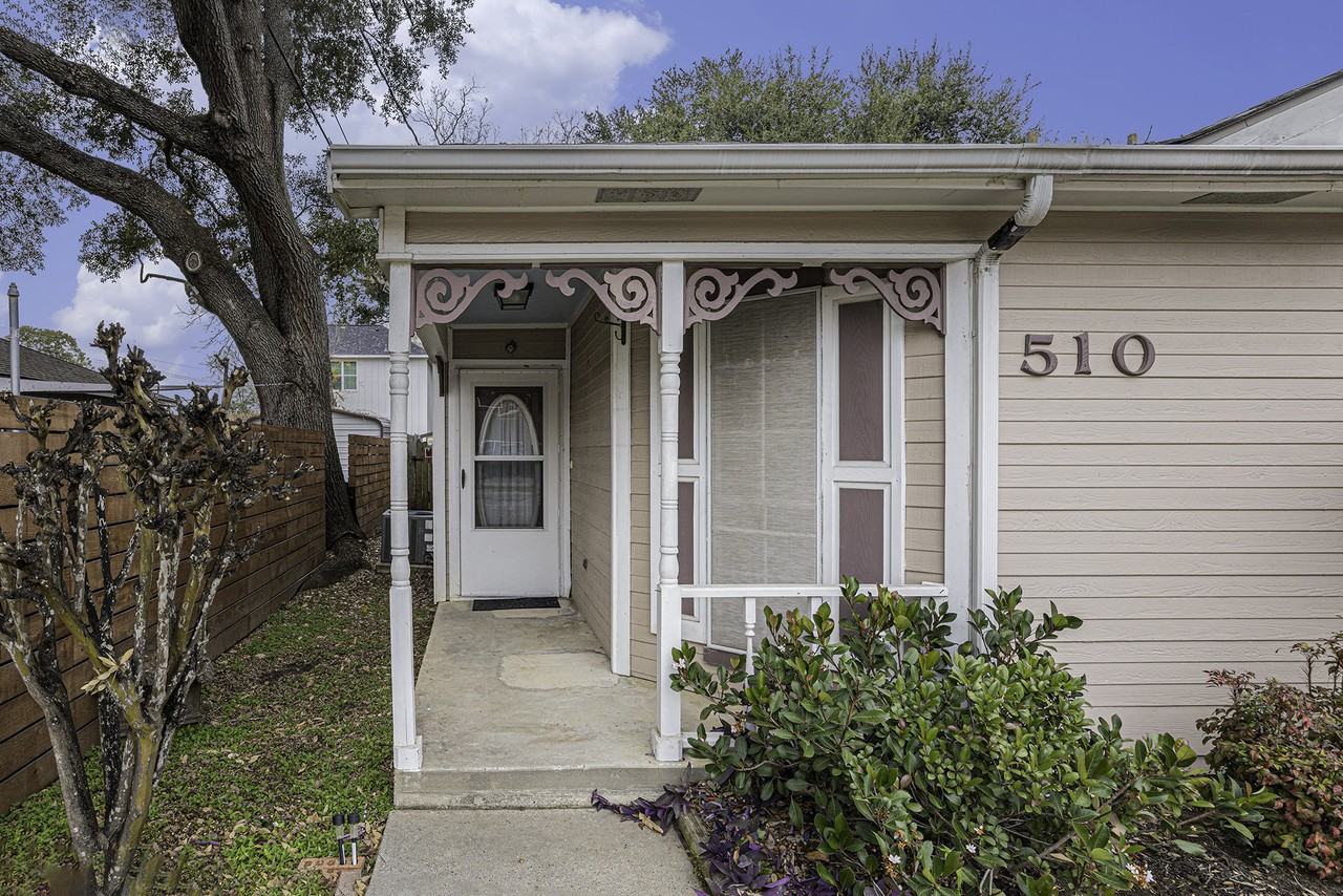 510 Clarence St #NA - Photo 3 of 17