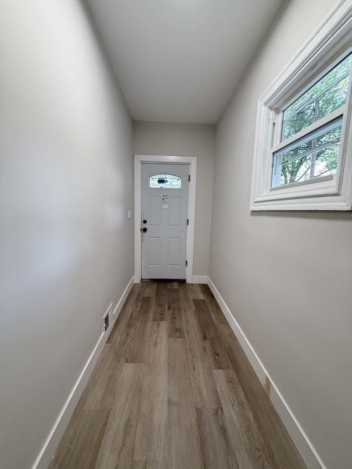 612 Spruce St - Photo 4 of 45