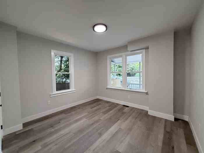 612 Spruce St - Photo 7 of 45