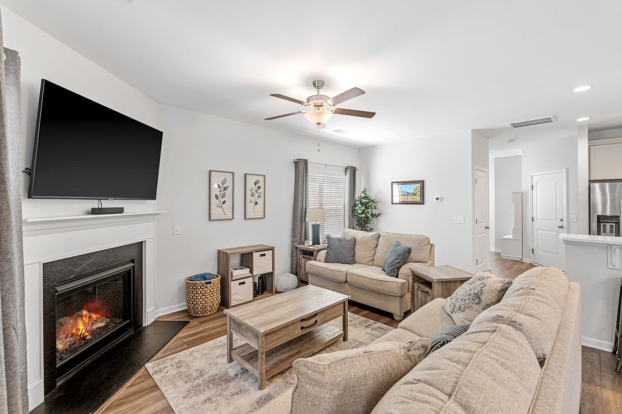 15 Tyrian Dr #NA - Photo 7 of 35