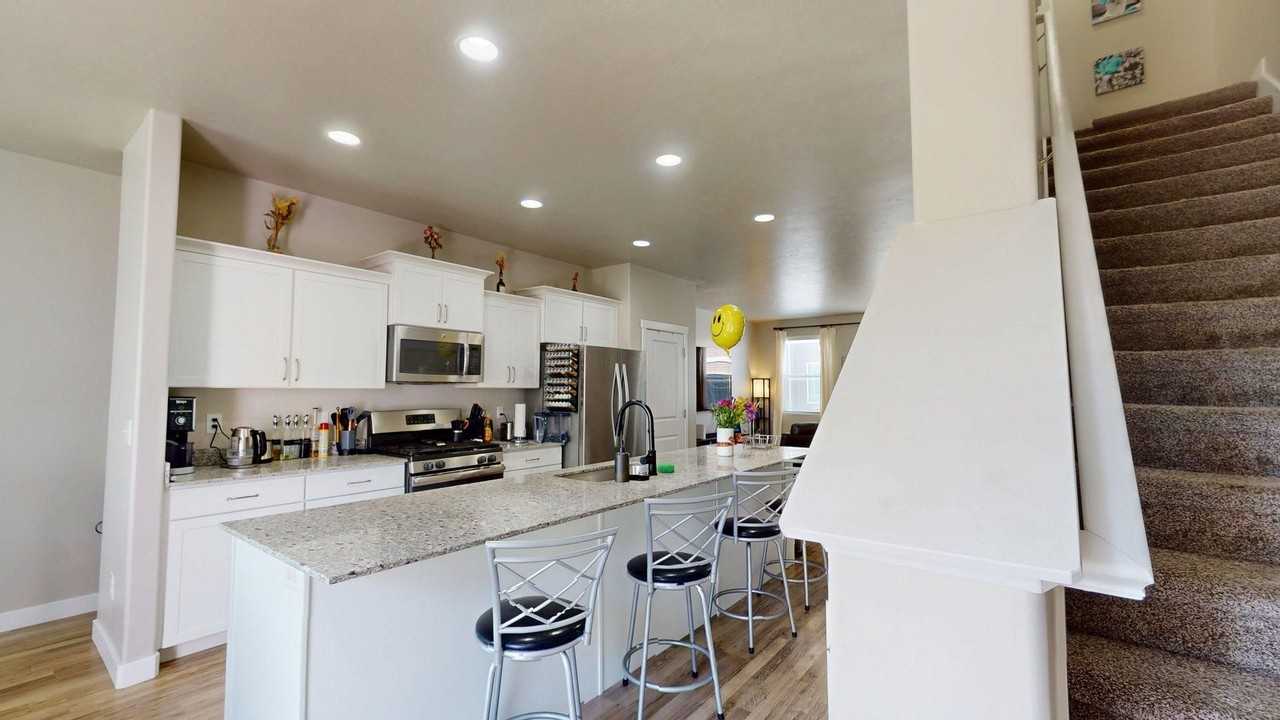 3671 W Evening Sky Ln - Photo 5 of 27