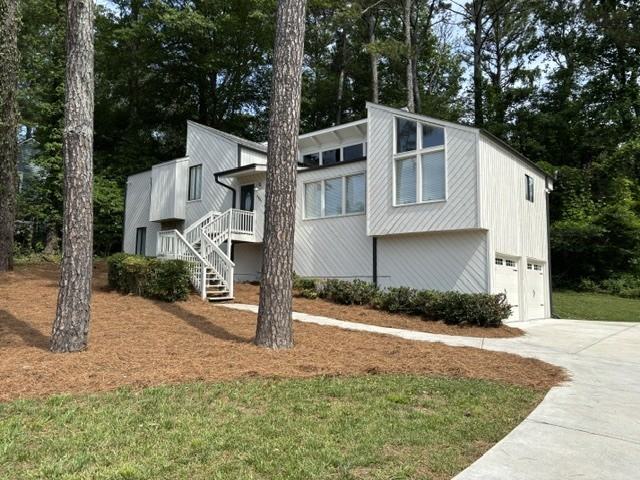 3941 Kensington Dr - Photo 2 of 35