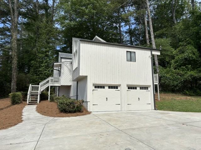 3941 Kensington Dr - Photo 3 of 35