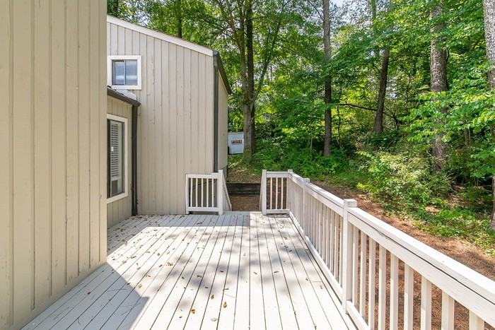 3941 Kensington Dr - Photo 6 of 35