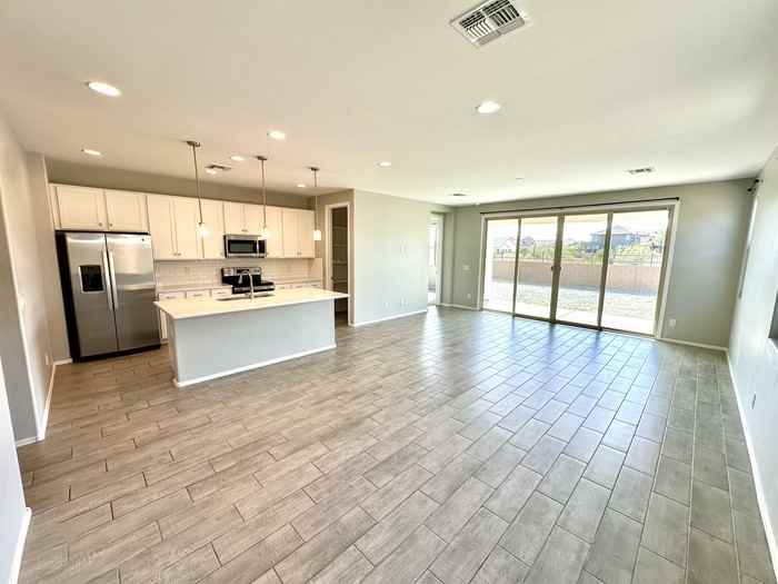 48402 N Basilio St - Photo 6 of 28