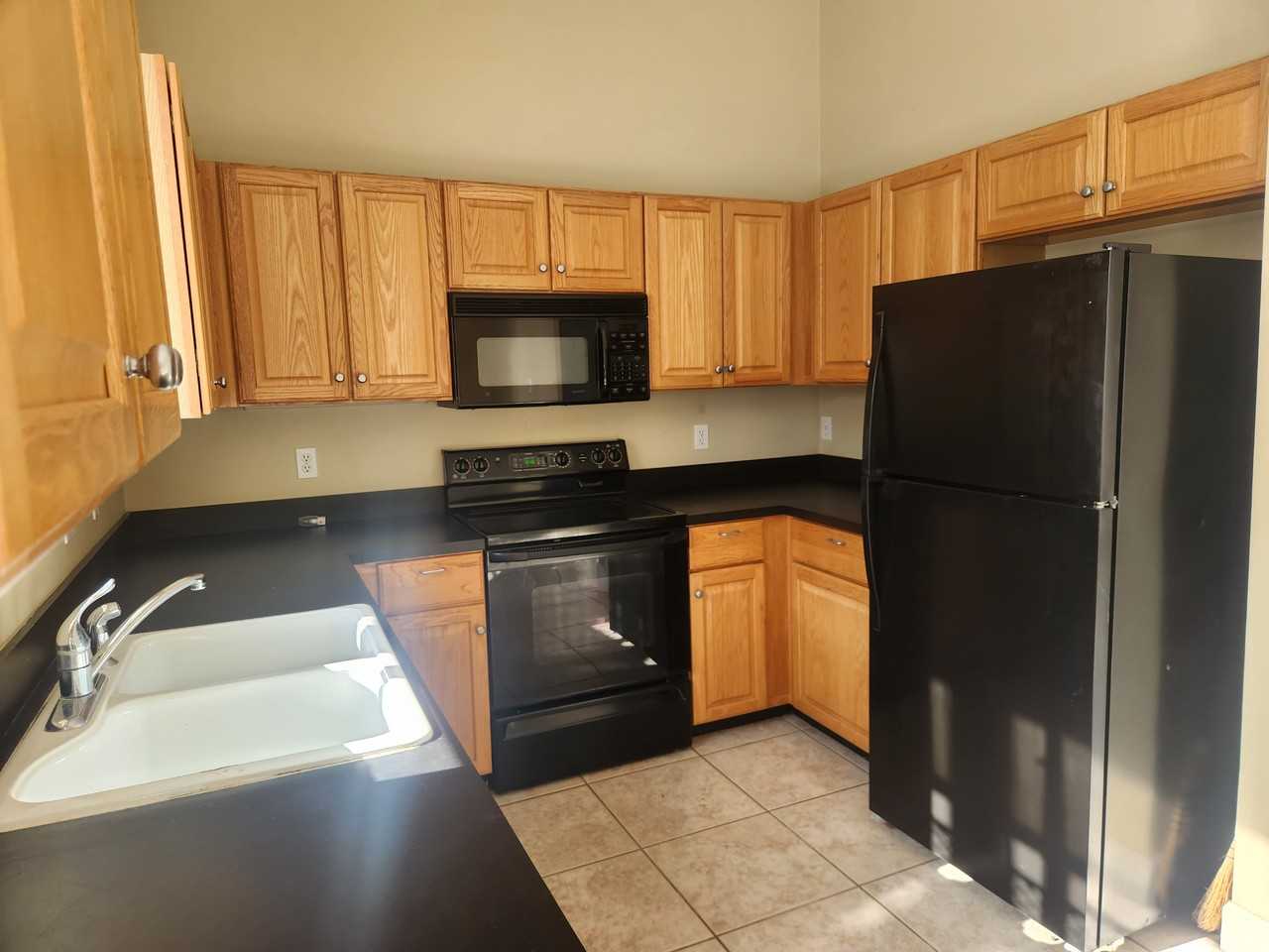 1881 Beach Ave #1881-1 - Photo 4 of 7