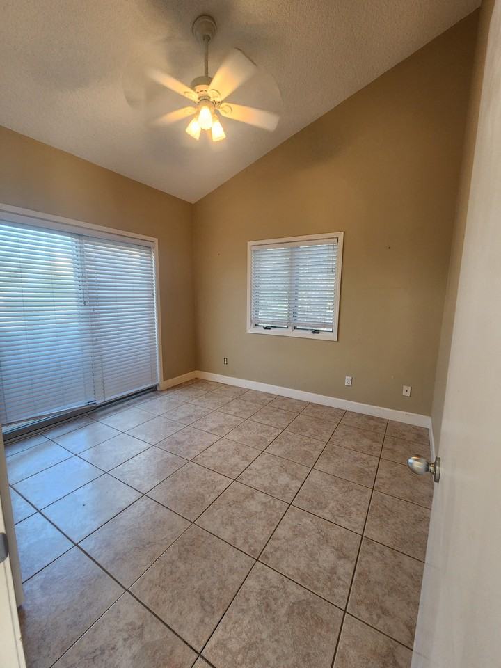 1881 Beach Ave #1881-1 - Photo 6 of 7