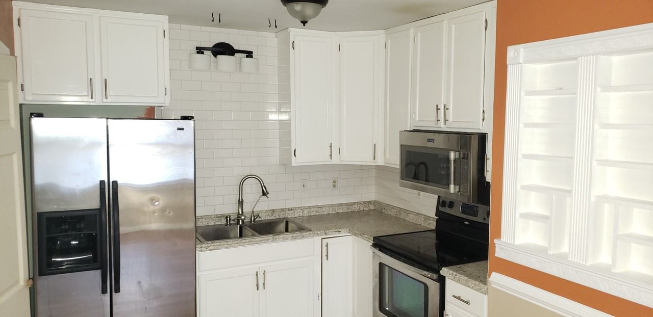 301 W Terrell St #NA - Photo 2 of 10