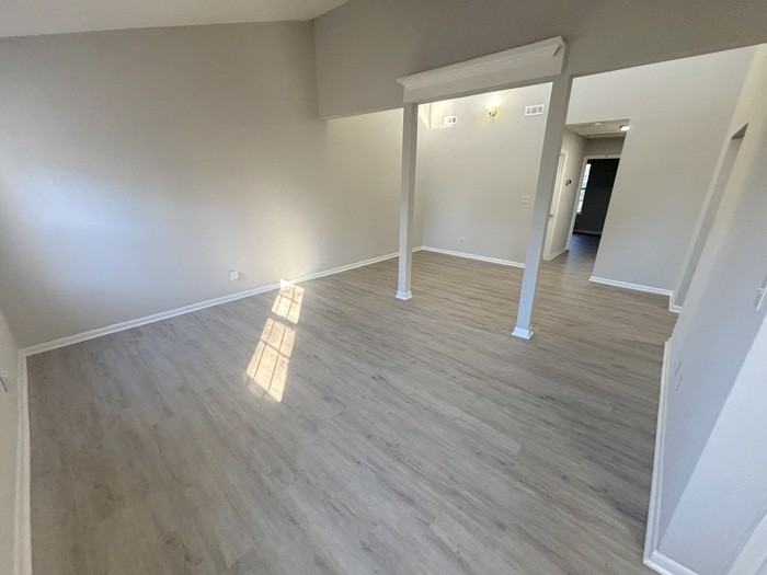 176 S Kentucky Ave - Photo 3 of 16