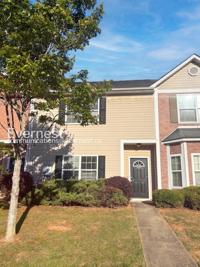 8643 Thomas Ln - Photo 2 of 24