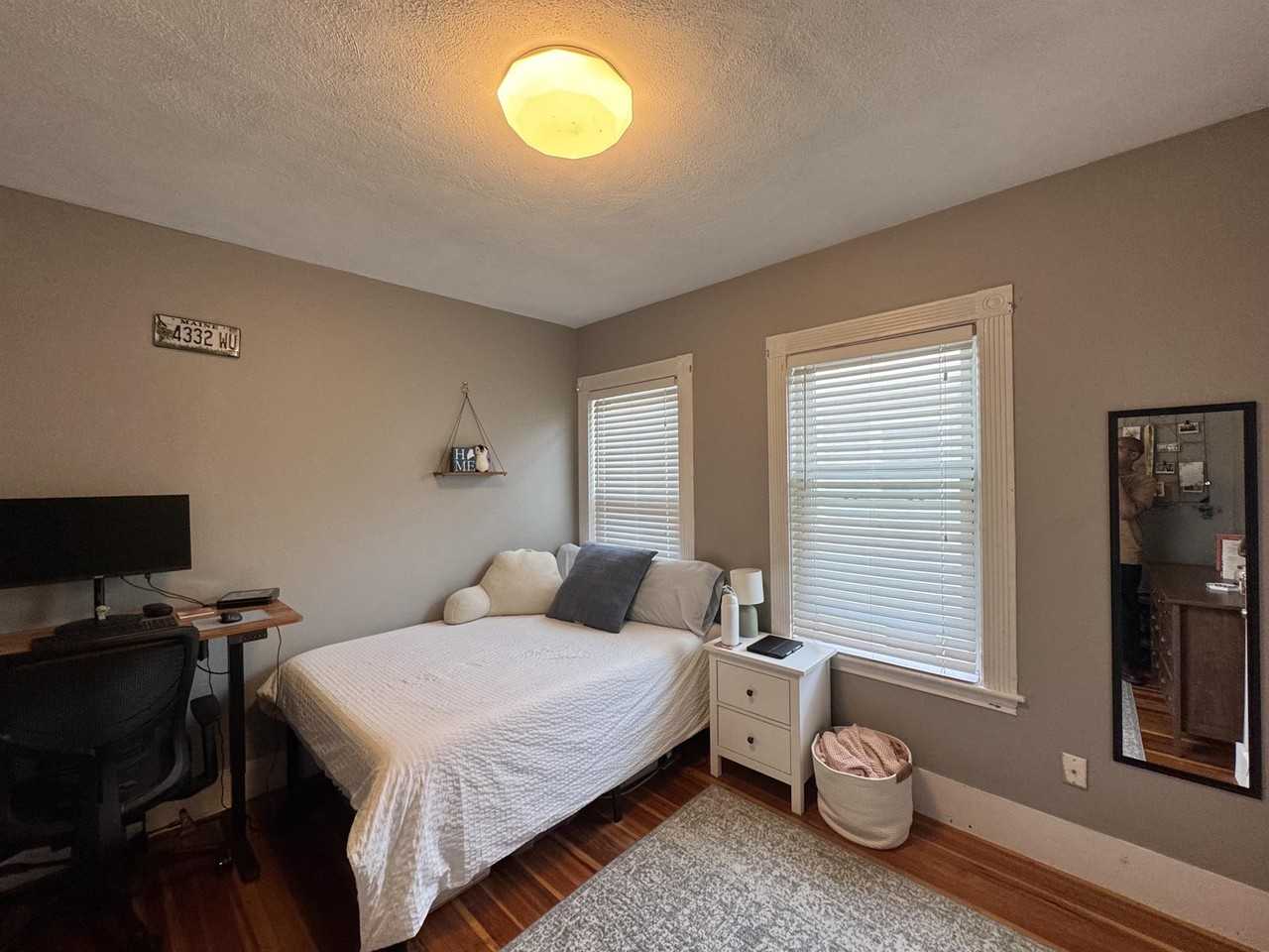 1035 Broadway #2 - Photo 3 of 17