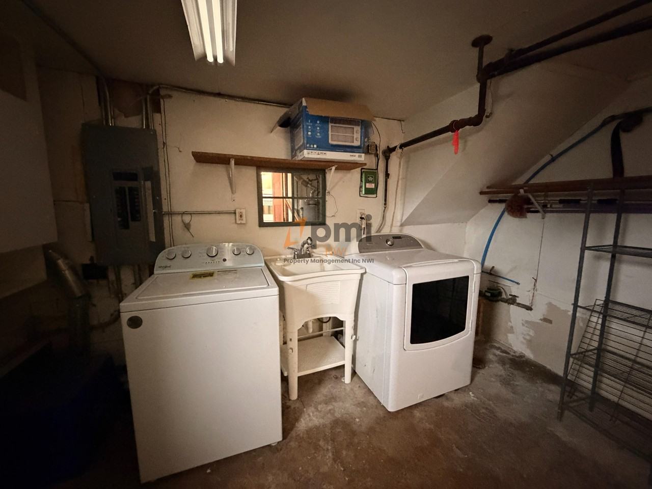 103 W Mcalpin St #105 - Photo 4 of 9