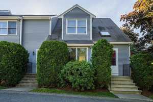 featured image of 12 Pinecrest Vlg #12