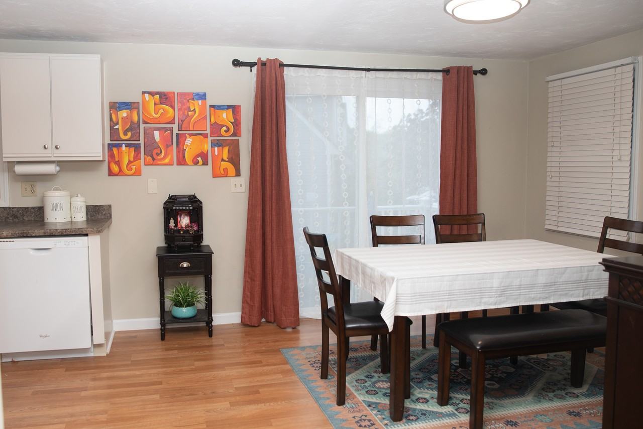 12 Pinecrest Vlg #12 - Photo 5 of 17