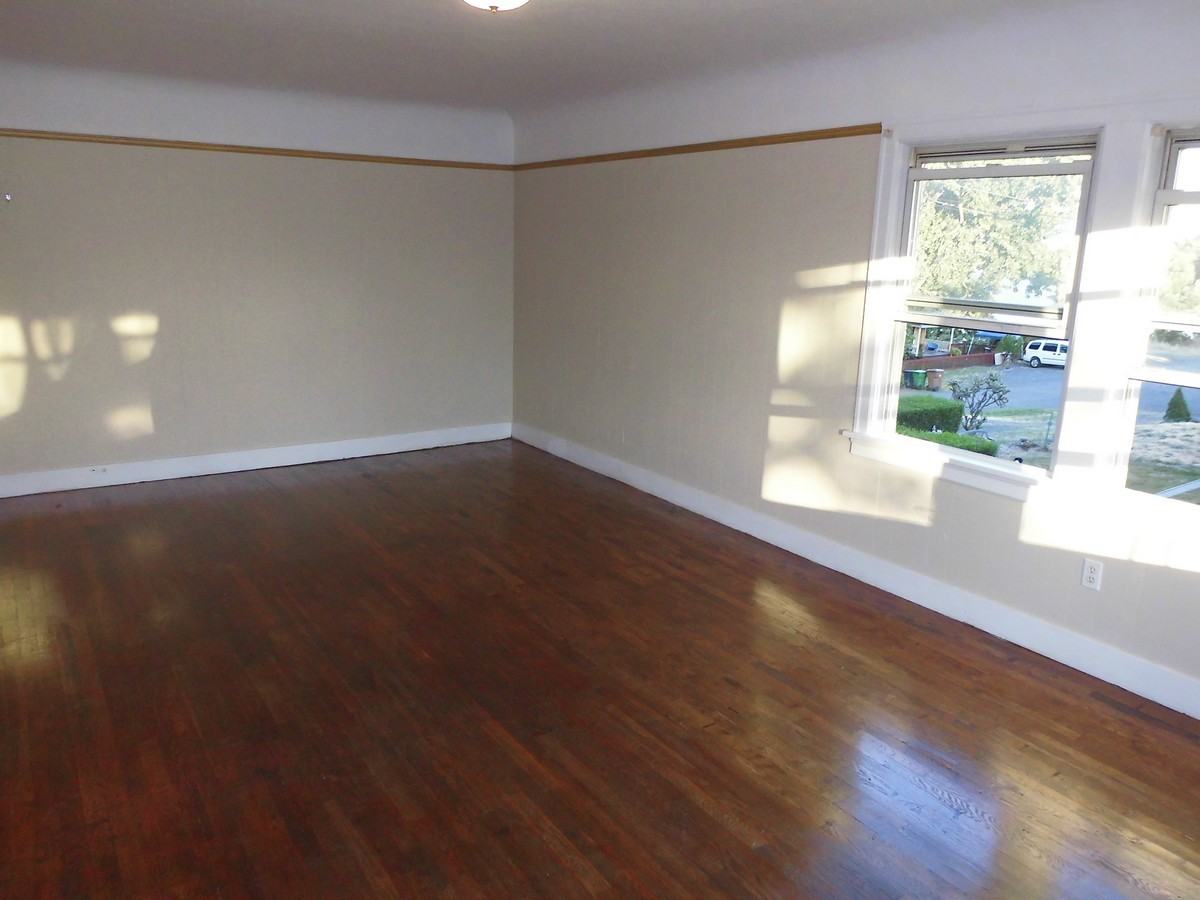 405 S 2nd St #103 - Photo 3 of 30