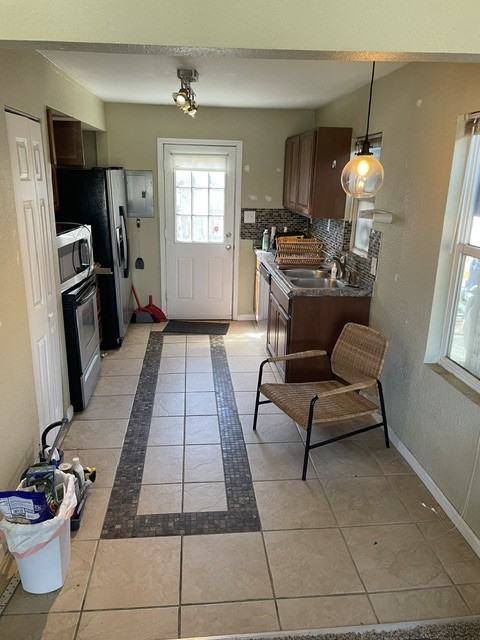 1033 E Cucharras St #NA - Photo 5 of 12