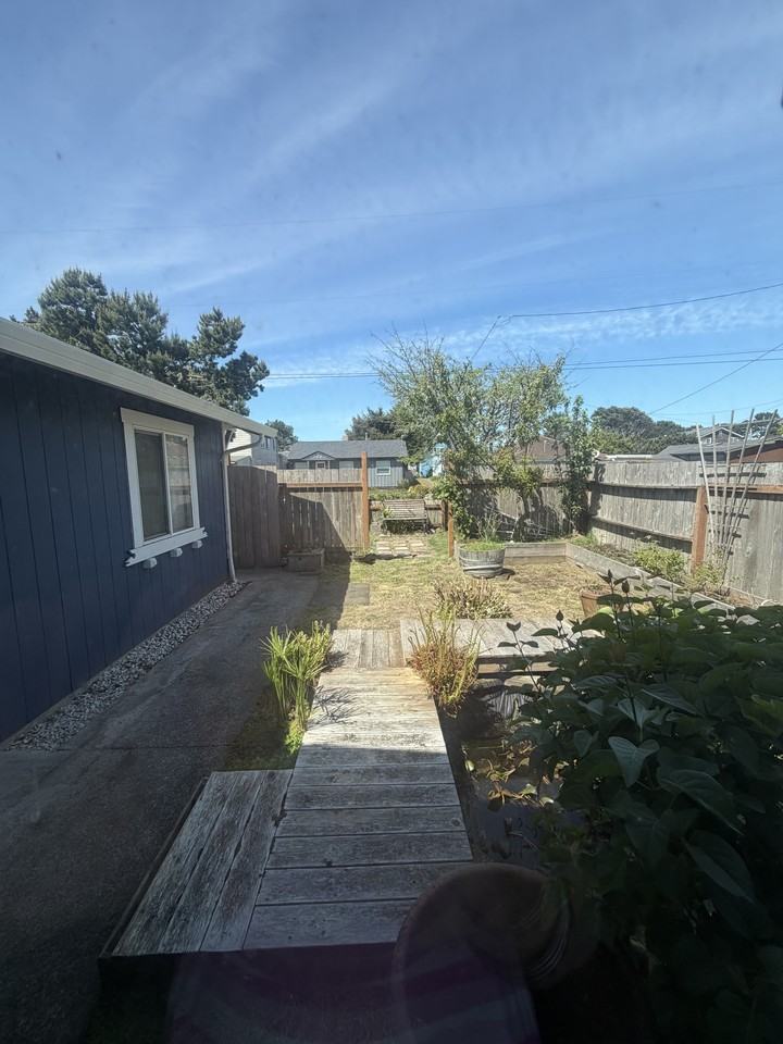 6844 Sw Fleet Ave #NA - Photo 7 of 7