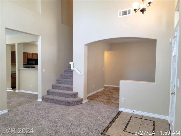 8465 Adams Valley St - Photo 4 of 35