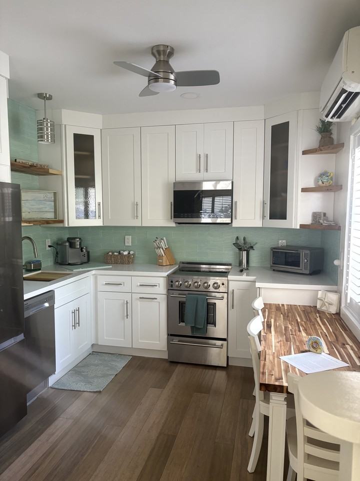 3203 Ne 5th St #1 - Photo 6 of 17