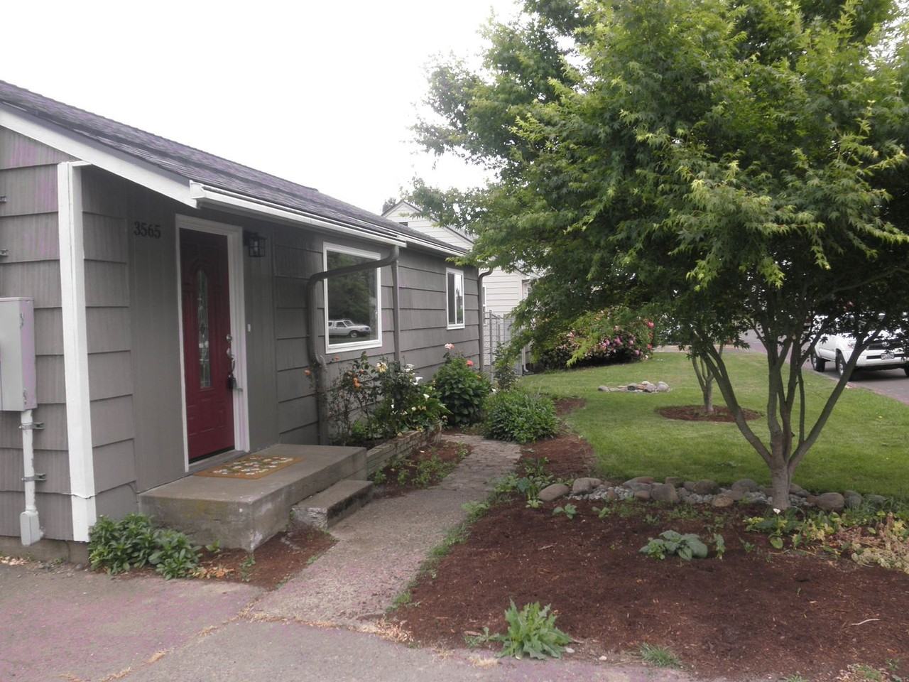 3565 48th Ave Ne - Photo 5 of 33