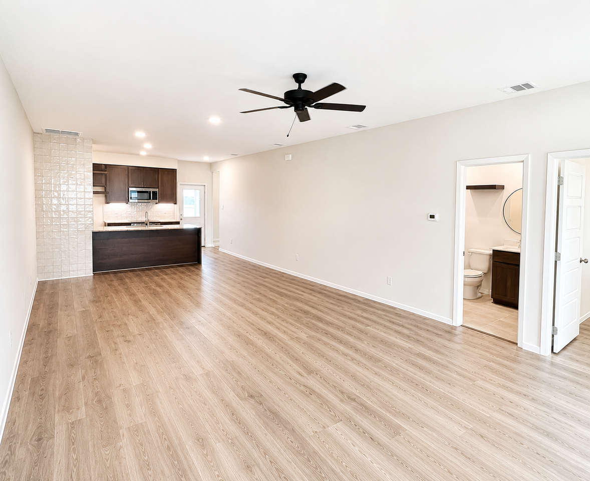 1607 Crooked River Ct - Photo 3 of 24