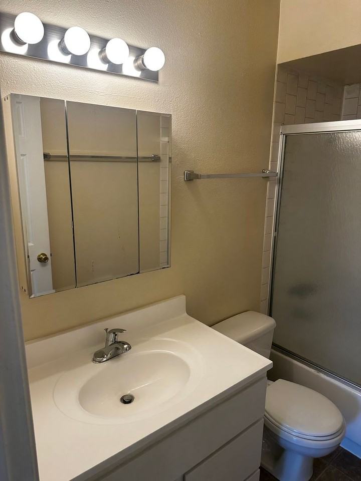 106-Cedar Tree Investments, LLC - Photo 6 of 21
