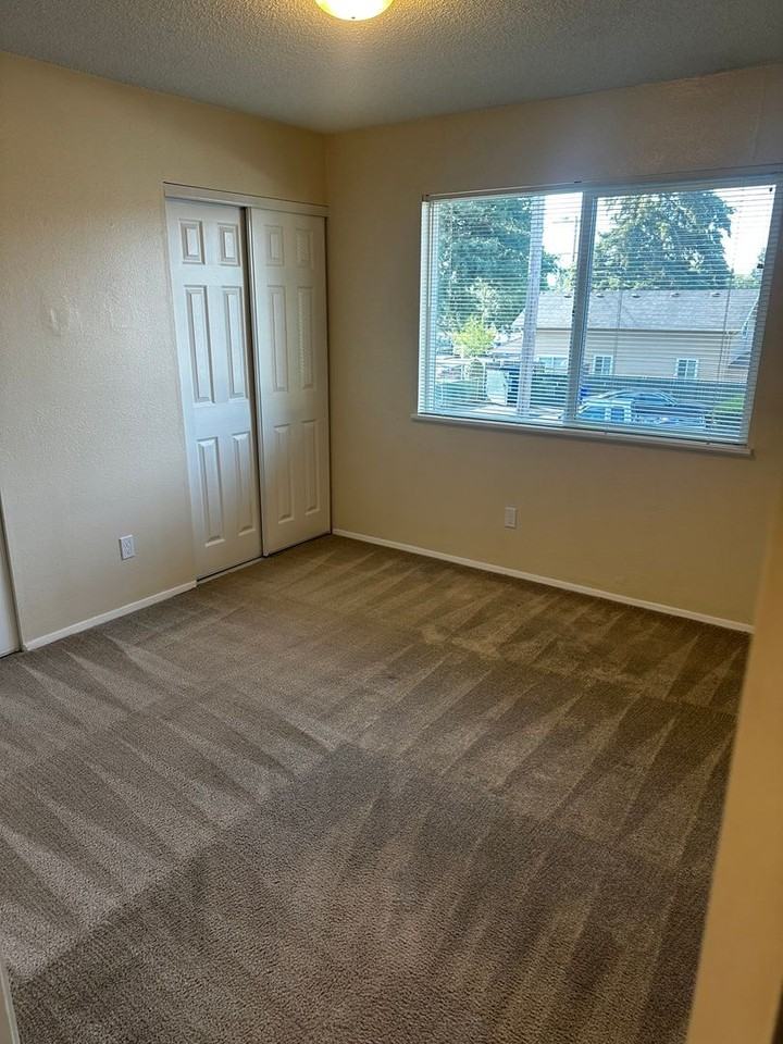 106-Cedar Tree Investments, LLC - Photo 7 of 21