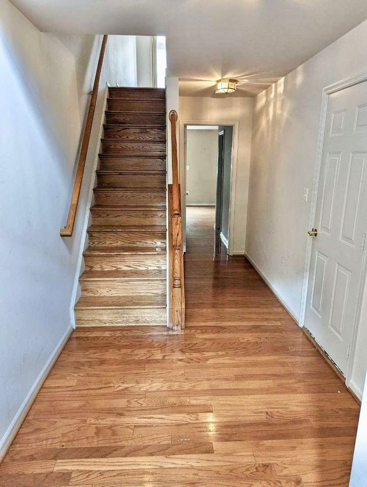 6984 Cromarty Dr - Photo 5 of 14