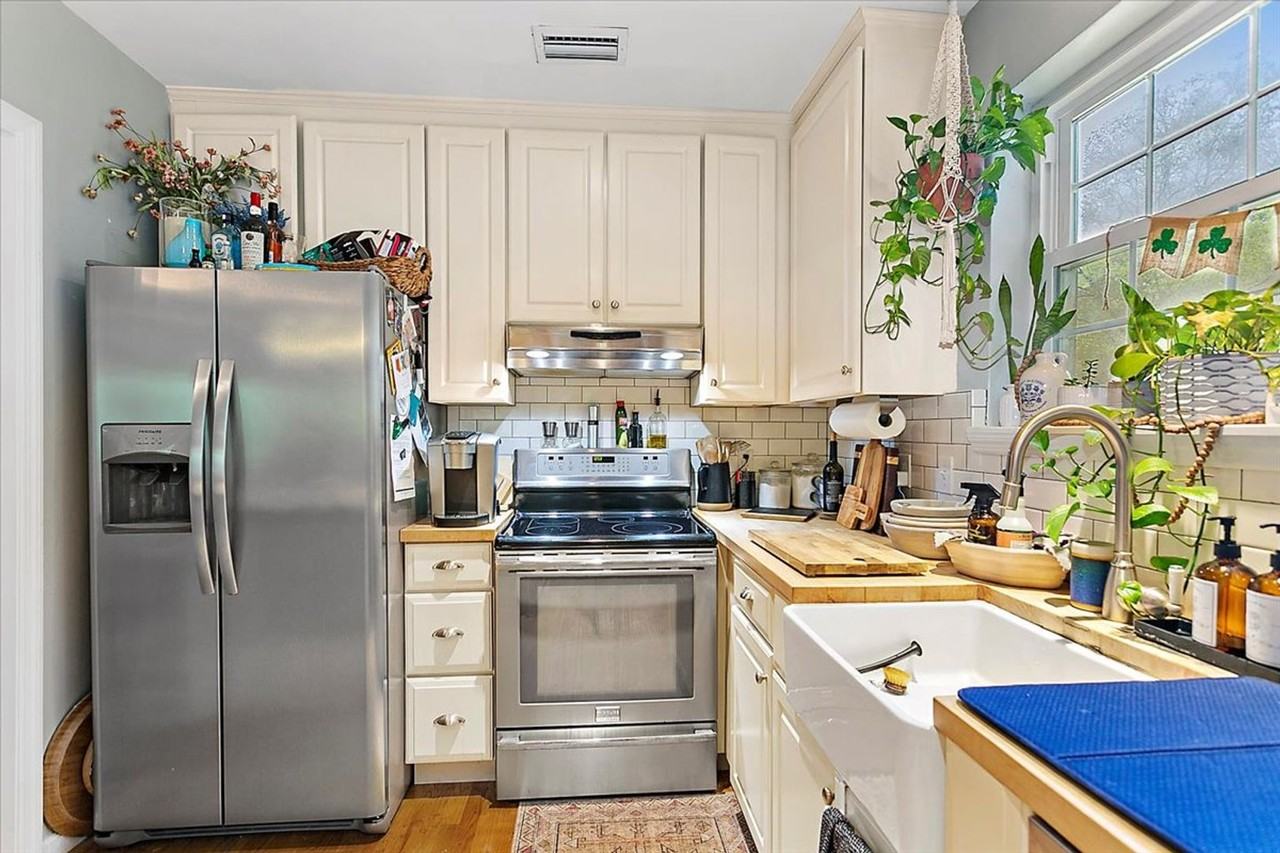 4527 Peachtree Cir E - Photo 6 of 16