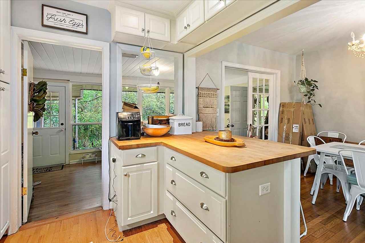 4527 Peachtree Cir E - Photo 7 of 16