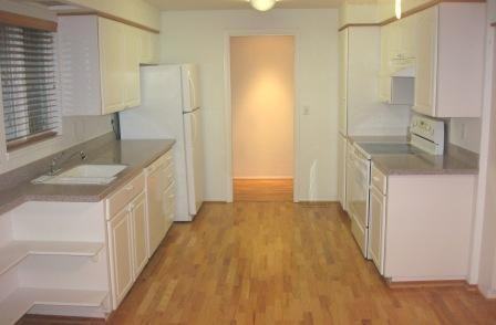 3234 Oakcrest Dr Nw - Photo 2 of 9