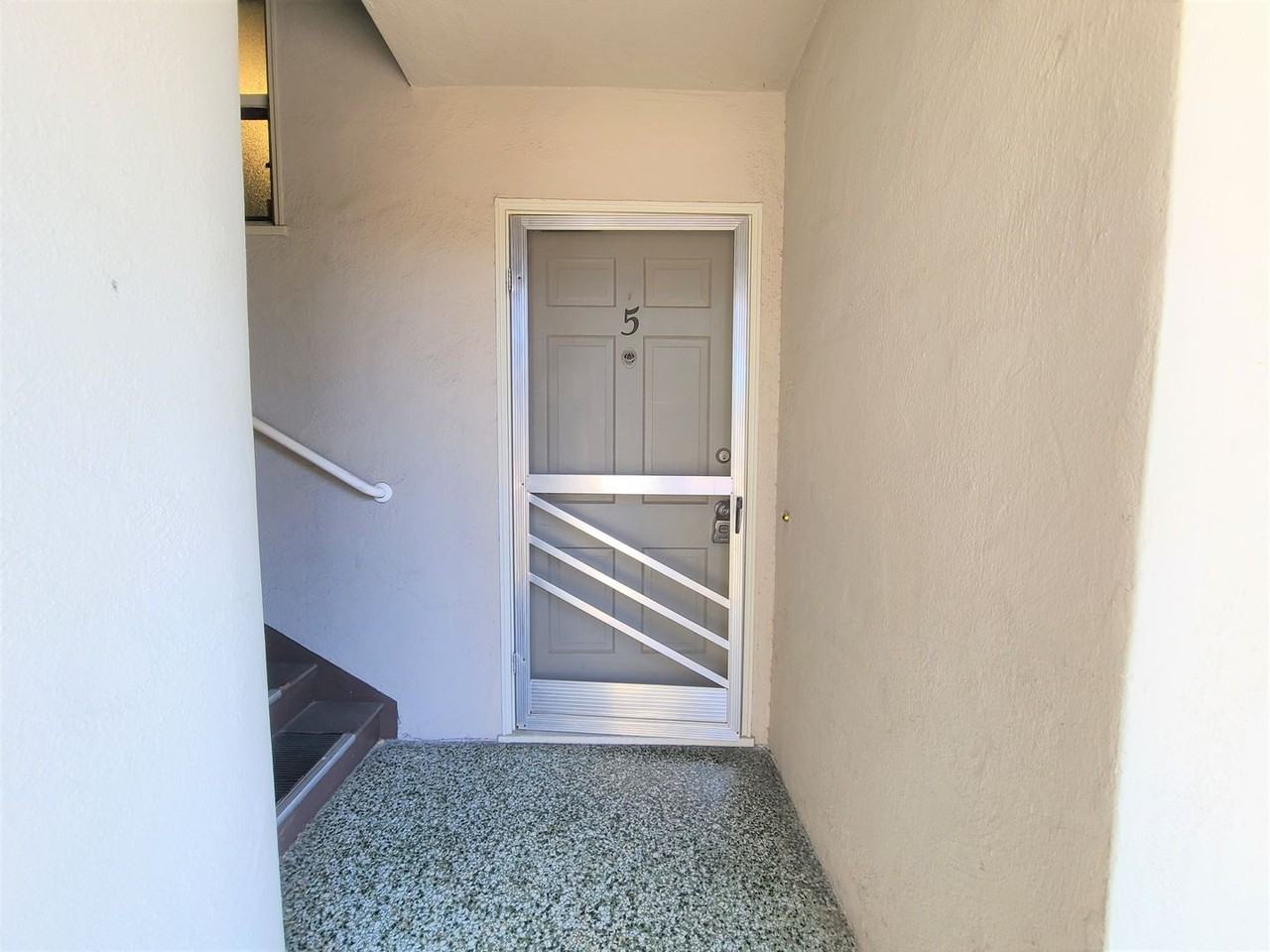775 S Shoreline Blvd #5 - Photo 2 of 8