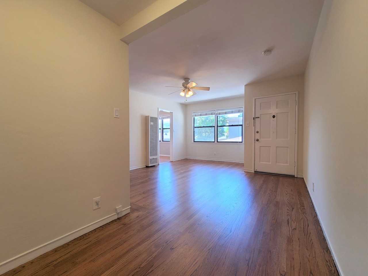 775 S Shoreline Blvd #5 - Photo 3 of 8
