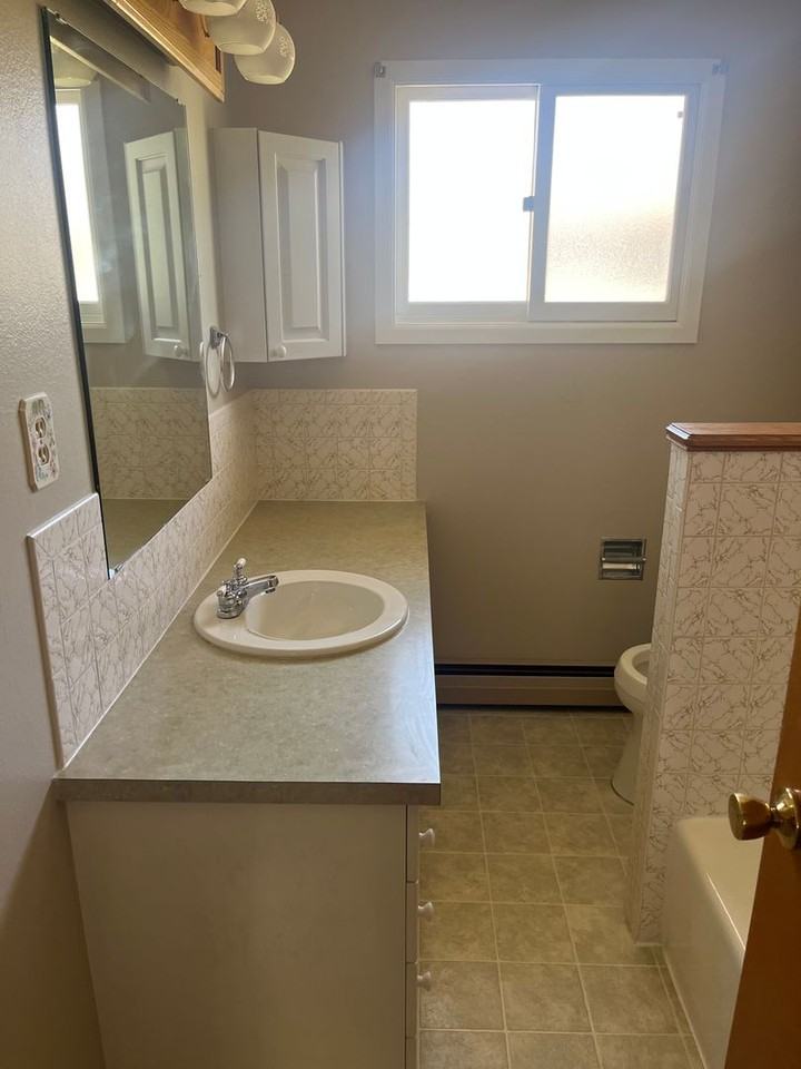 604 Chestnut St - Photo 5 of 6