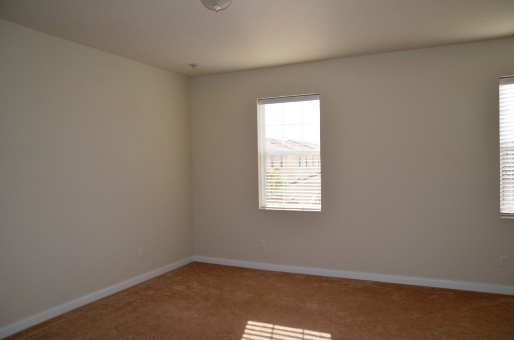11942 Nautica Dr - Photo 5 of 10