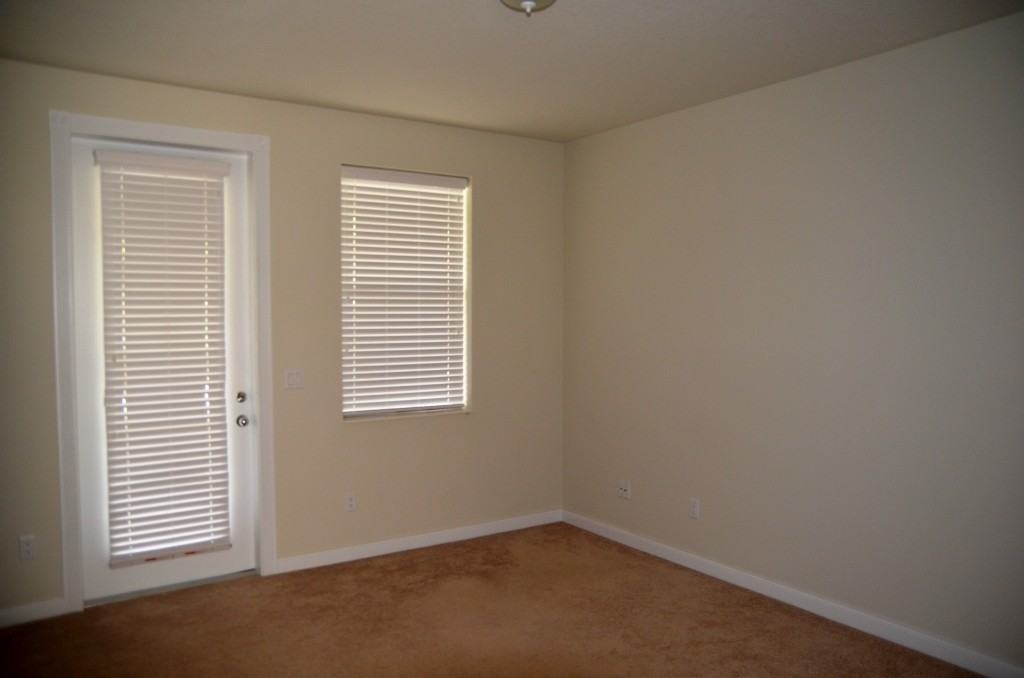 11942 Nautica Dr - Photo 6 of 10