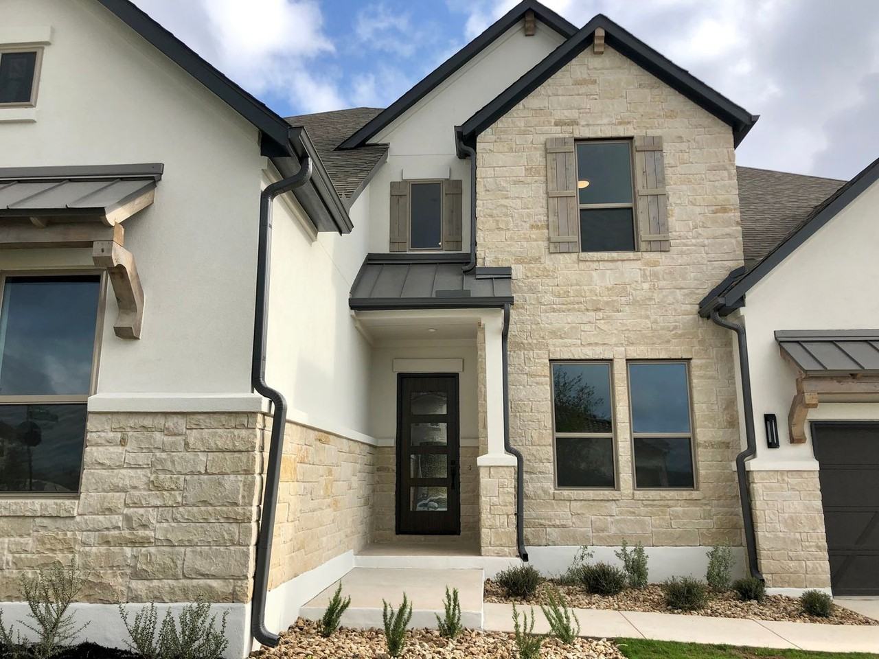 1920 Murano Ln - Photo 2 of 25