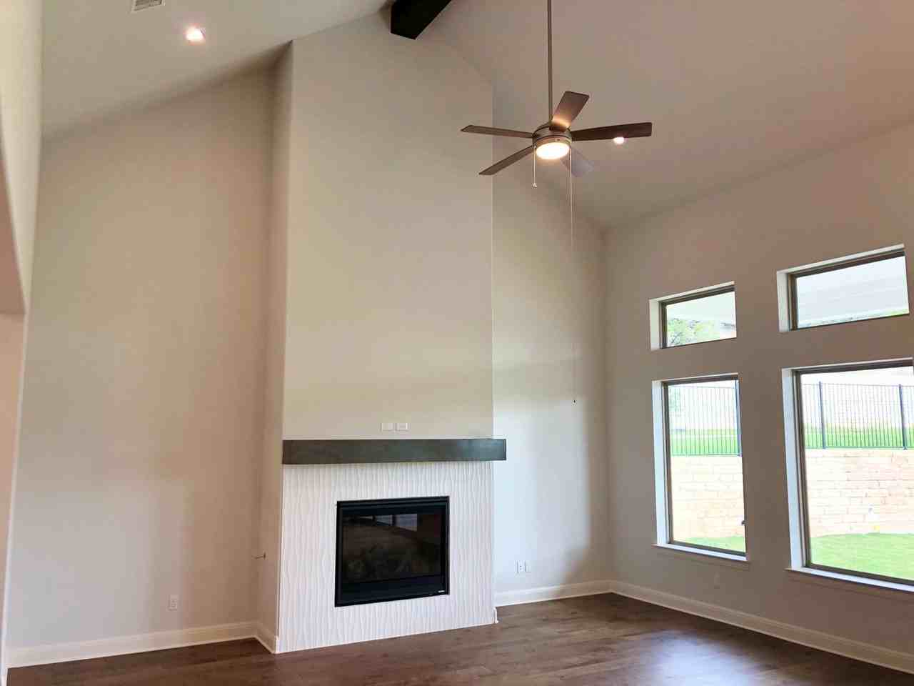 1920 Murano Ln - Photo 5 of 25