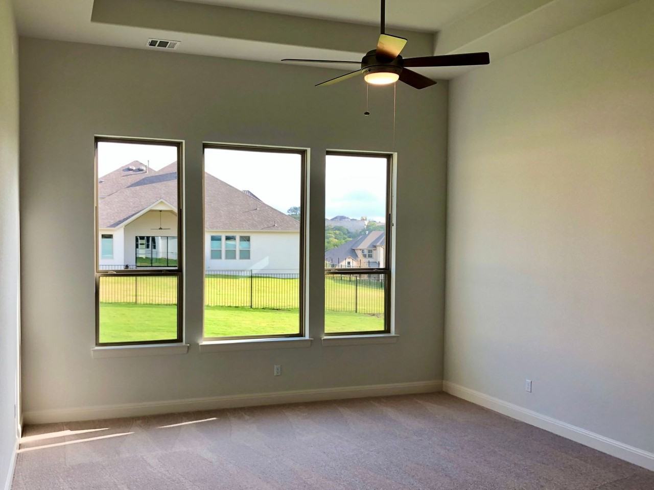 1920 Murano Ln - Photo 6 of 25