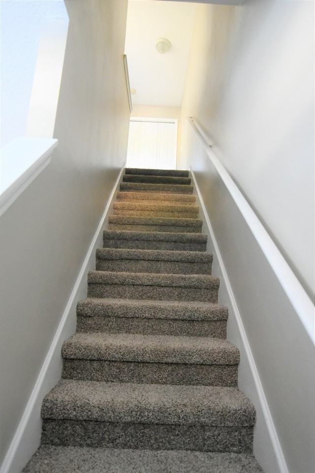 11037 Black Swan Ct - Photo 5 of 8