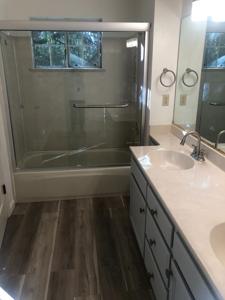 2822 College Ave - Photo 7 of 11