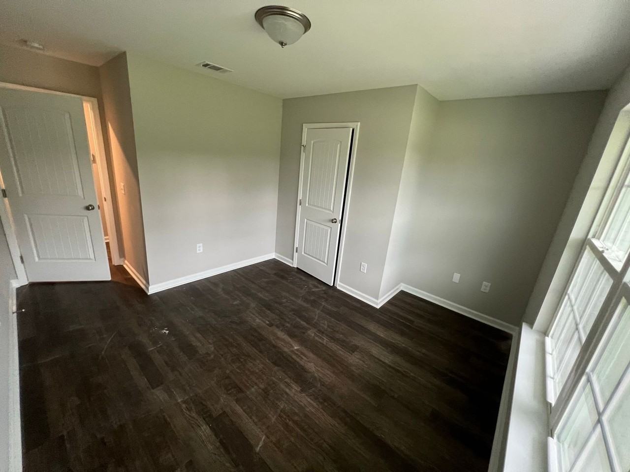 128 Callaway Cres - Photo 3 of 11