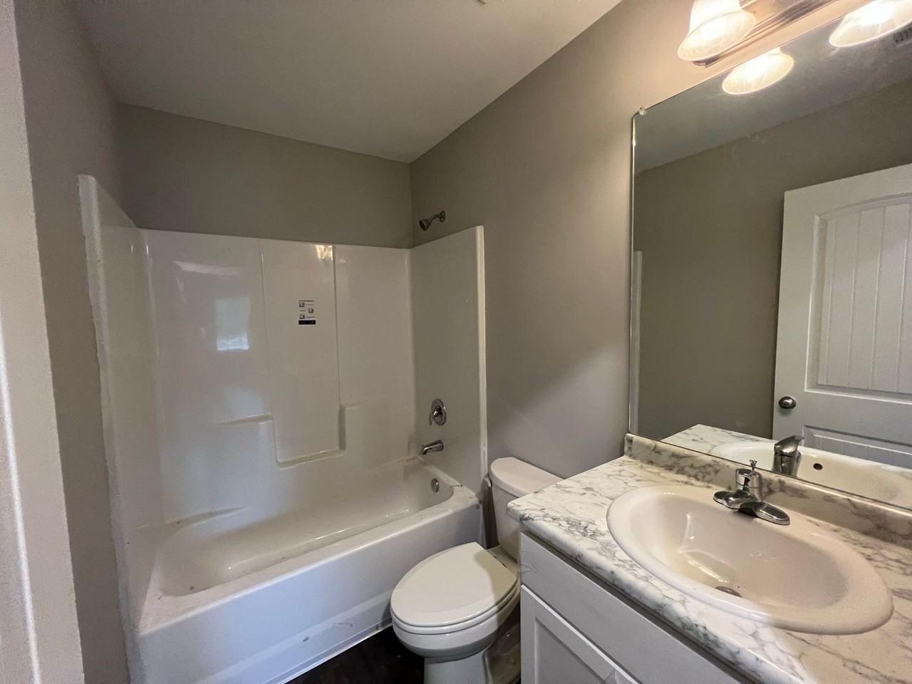 128 Callaway Cres - Photo 7 of 11